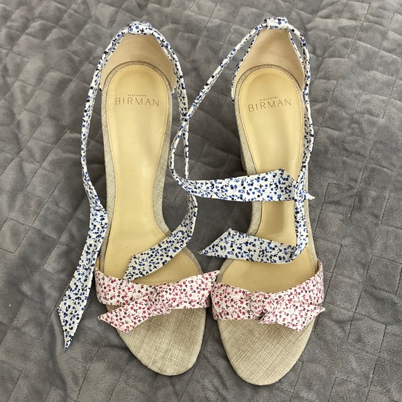 Alexandre Birman Springtime Heels - Picture 1 of 3